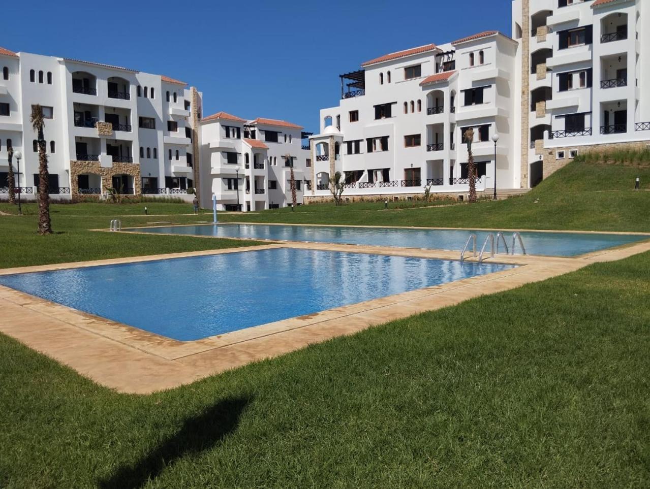 Lilac's Garden vue piscine M'Diq Exterior foto