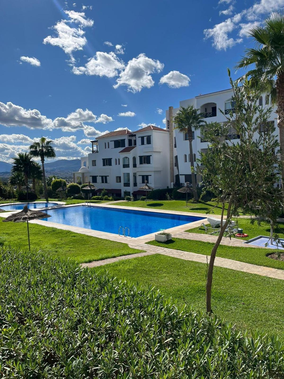 Lilac's Garden vue piscine M'Diq Exterior foto