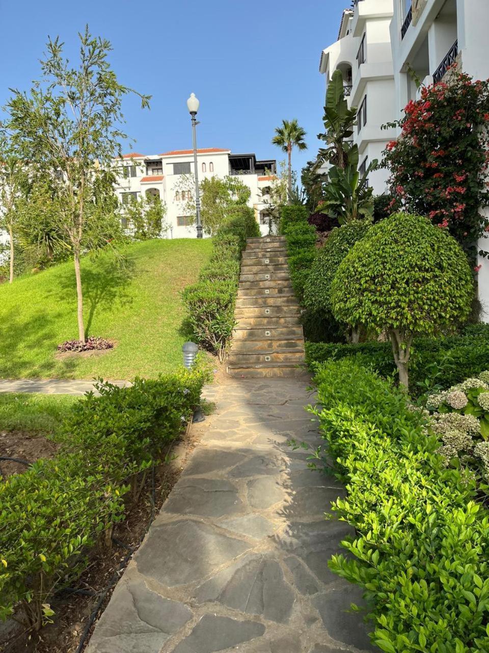Lilac's Garden vue piscine M'Diq Exterior foto